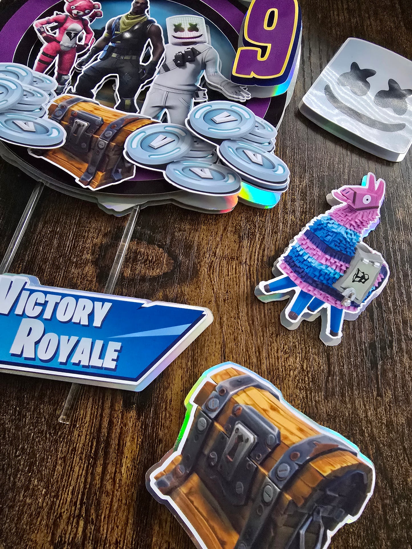 Personalised Gaming Battle Cake Topper Set – Custom Name & Age Gamer Birthday Cake Decorations – Video Game Party Cake Toppers
