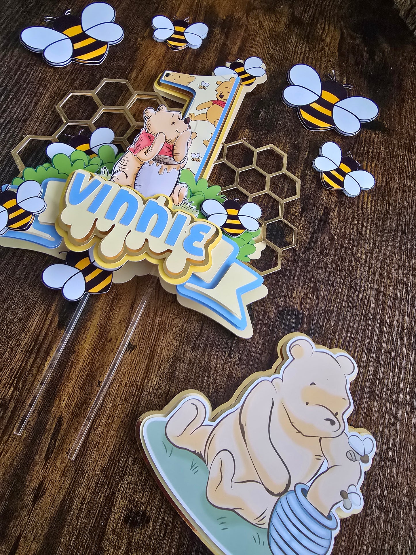 Personalised Honey Bear Cake Topper Set – Custom Name & Age Birthday Decoration – Bee Theme Party