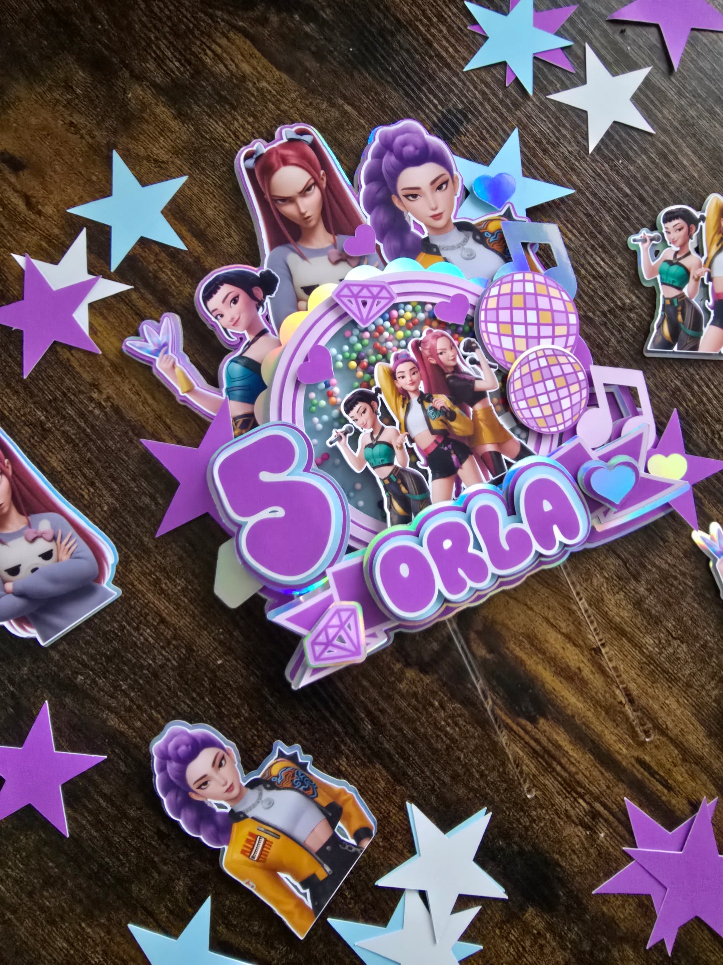 Personalised K-Pop Cake Topper – K-Pop Birthday Cake Topper – Custom Name & Age Birthday Cake Decoration