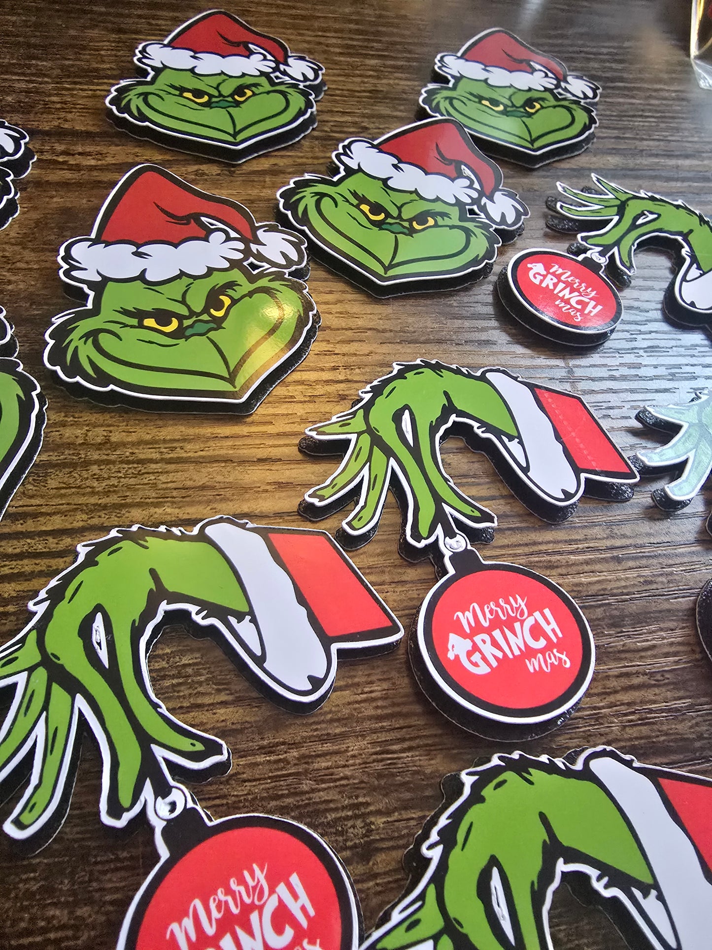 Grinch Cupcake Toppers