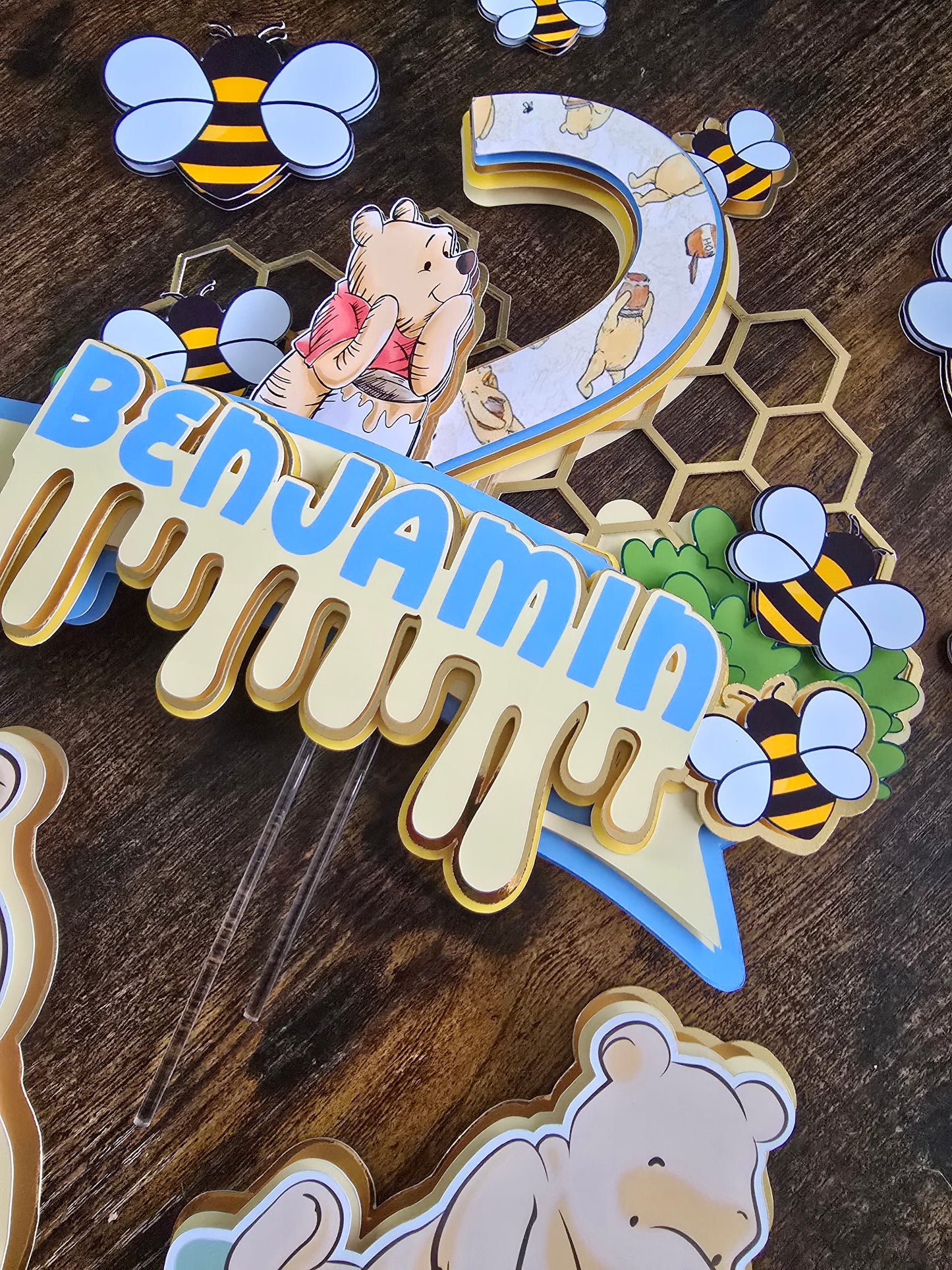 Personalised Honey Bear Cake Topper Set – Custom Name & Age Birthday Decoration – Bee Theme Party