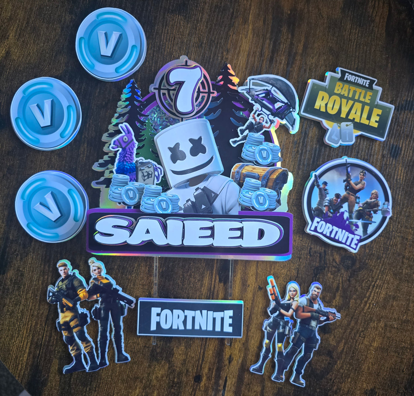 Battle Royale Inspired Cake Topper Set – Personalised Gamer Birthday Cake Decorations – Gaming Theme Cake Topper